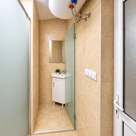 Spacious W/ Space For 6 Guests Apartamento
